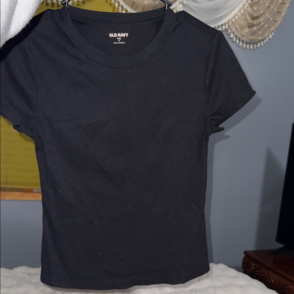 Old Navy Classic Black Short Sleeve Tee